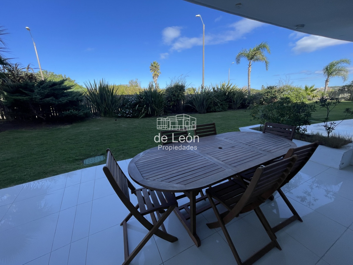 Apartamento ID.14813 - Hermoso departamento de 2 dormitorios en Bikini