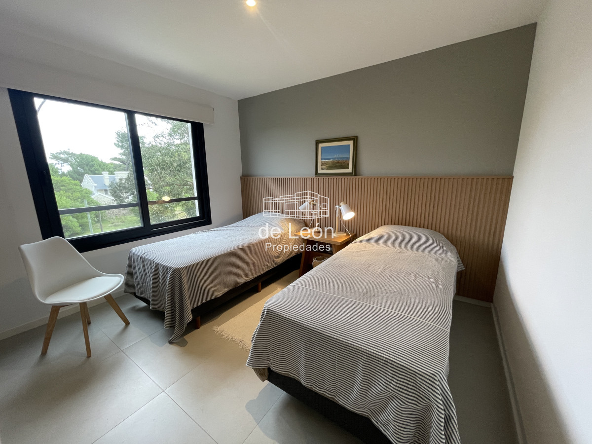 Apartamento ID.15044 - Departamento duplex en venta 3 dormitorios y 2 baños La Barra