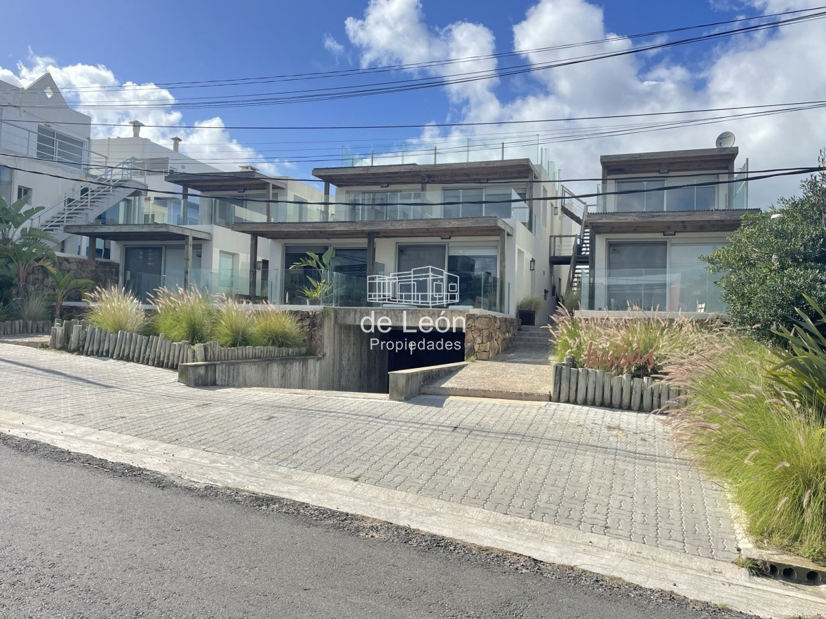 Apartamento ID.15108 - Departamento de 3 dormitorios en La Barra