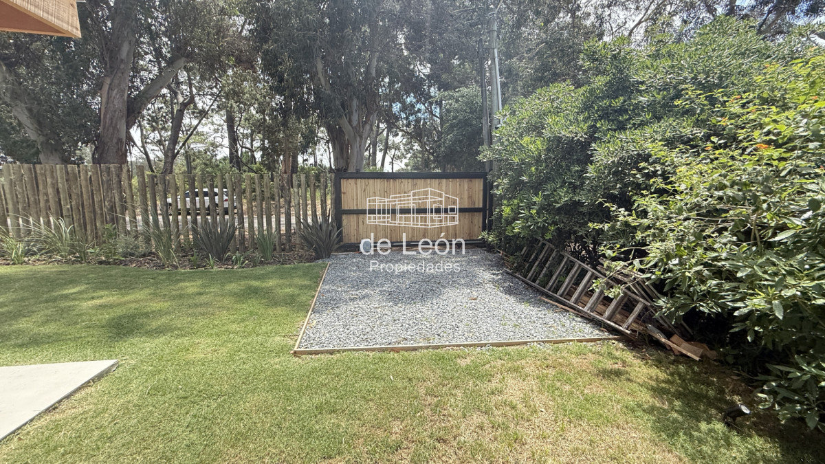 Apartamento ID.14801 - Casa en complejo La Barra, excelente oportunidad para invertir