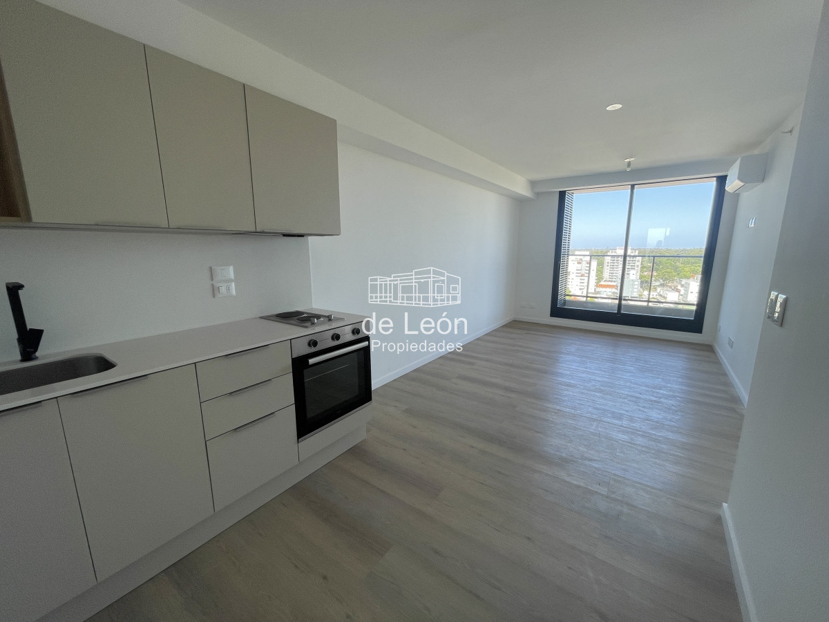 Apartamento ID.14999 - Se alquila anual apartamento de 1 dormitorio a estrenar sobre Shopping Atlántico