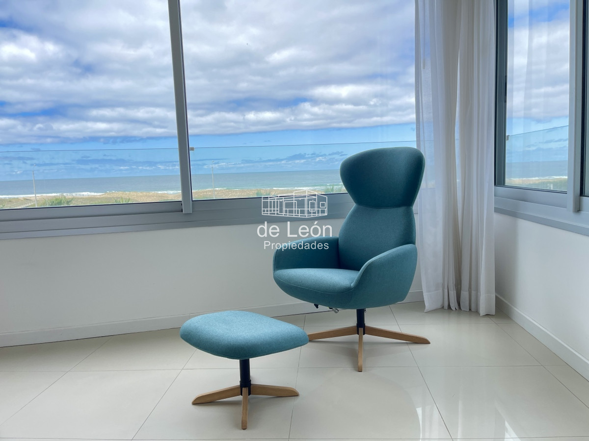 Apartamento ID.14933 - Espectacular departamento de 3 suites y dependencia en Tiburon 3, Playa Brava, Punta del Este