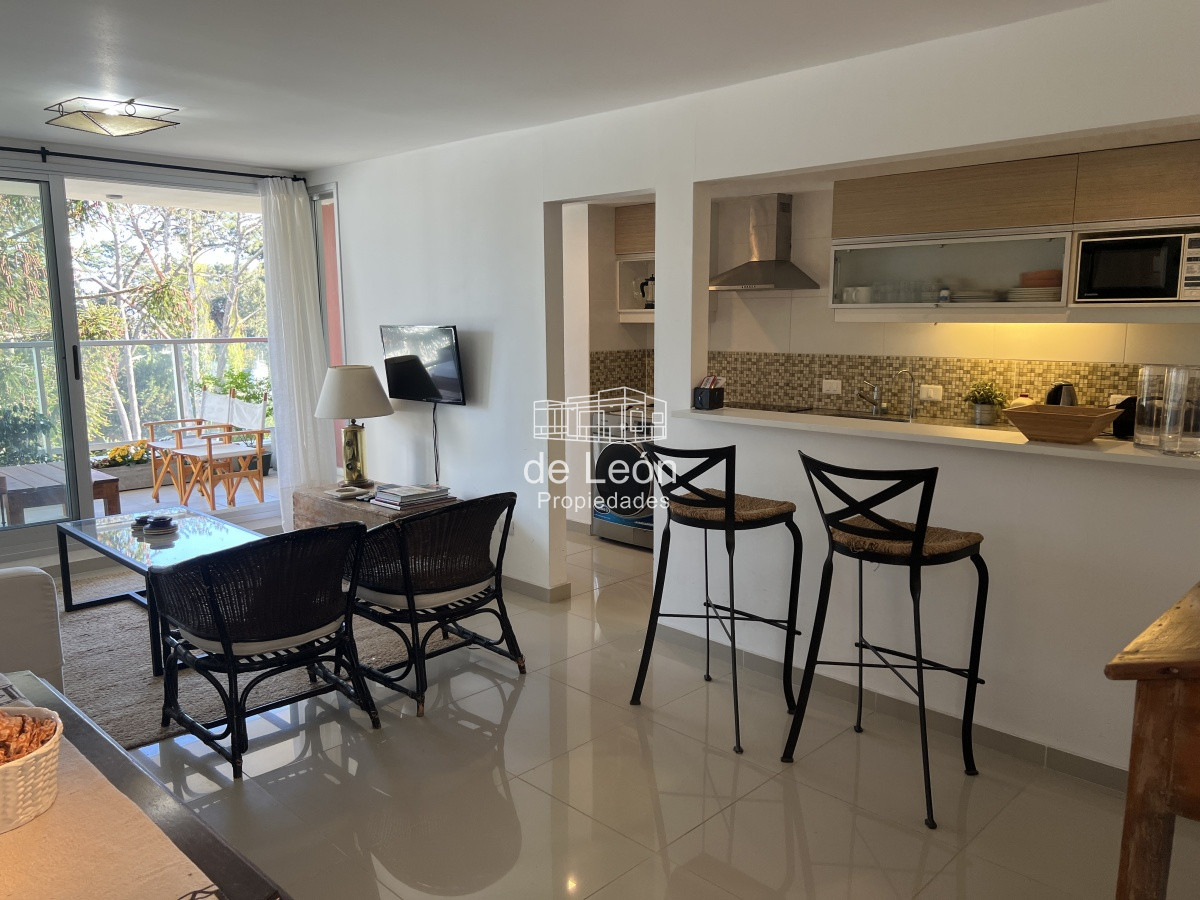 Apartamento ID.1454 - Departamento Av. Roosevelt 2 dormitorios 2 baños