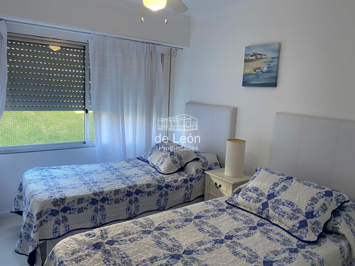 Apartamento ID.1342 - Departamento en primera línea en Manantiales de 3 dormitorios más dependencia
