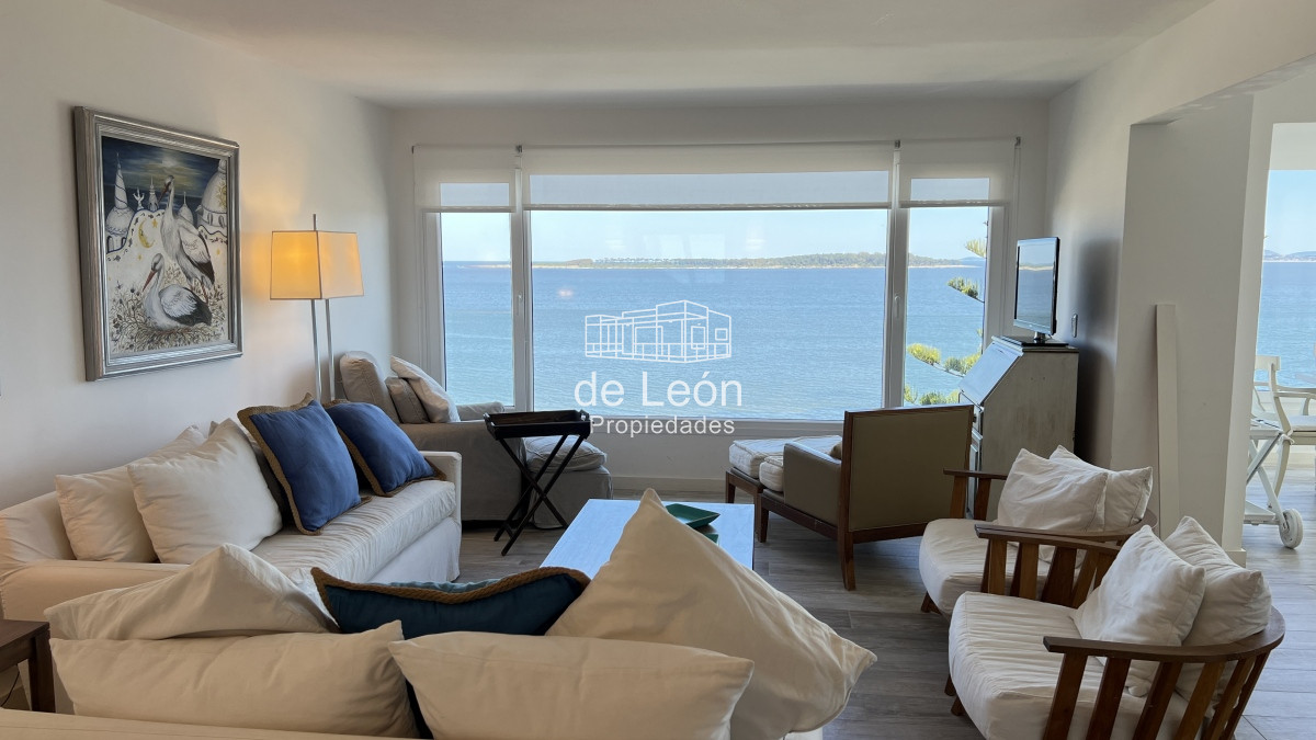 Apartamento ID.14950 - Excelente departamento de 4 dormitorios frente al mar en Playa Mansa, inmejorable vista, Punta del Este