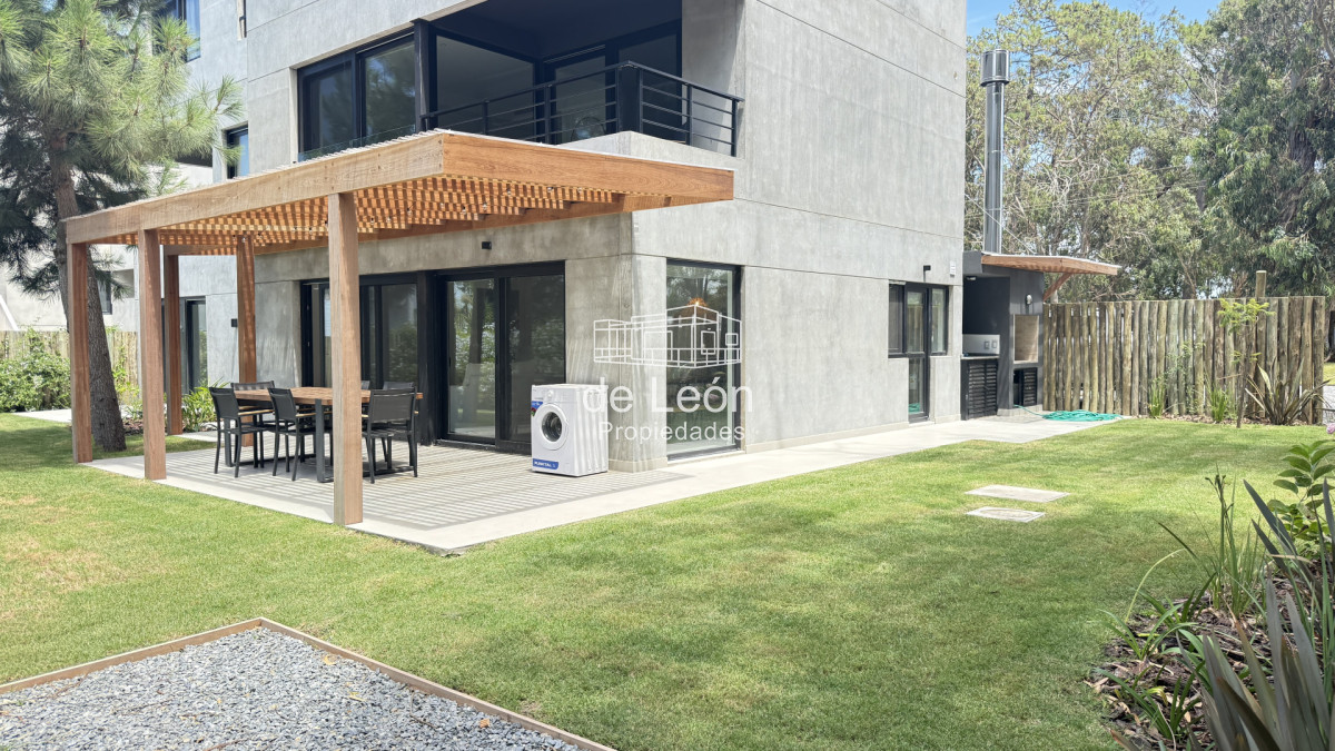 Apartamento ID.14801 - Casa en complejo La Barra, excelente oportunidad para invertir