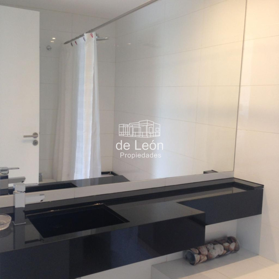 Apartamento ID.14980 - Departamento de 1 dormitorio en Manantiales, a 2 cuadras de playa Bikini