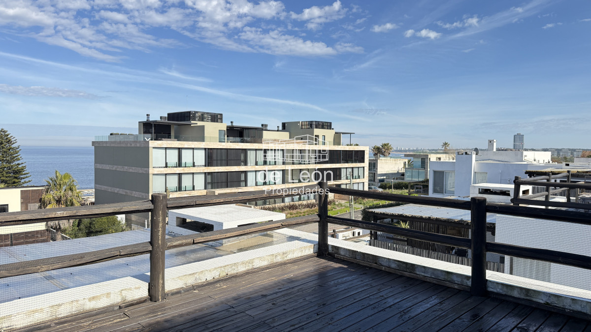 Apartamento ID.390 - Departamento en La Barra, 3 dormitorios y dependencia de servicio