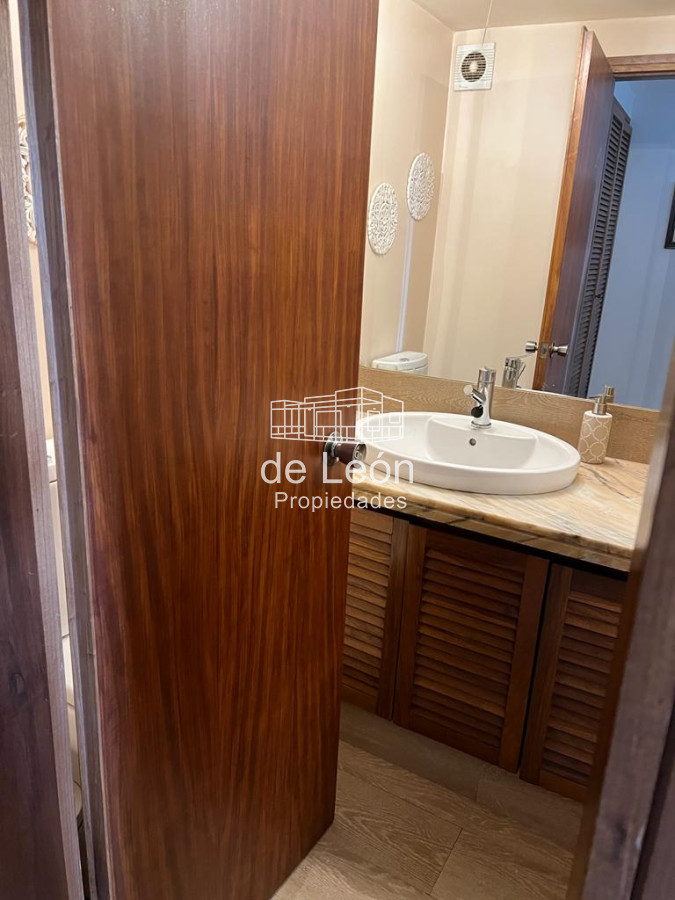 Apartamento ID.14939 - Departamento reciclado de 3 dormitorios y servicio sobre Roosevelt 