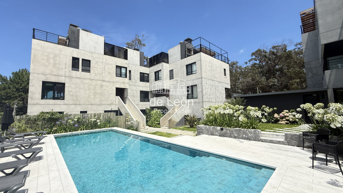 Apartamento ID.14801 - Casa en complejo La Barra, excelente oportunidad para invertir