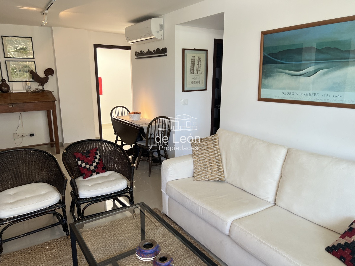 Apartamento ID.1454 - Departamento Av. Roosevelt 2 dormitorios 2 baños