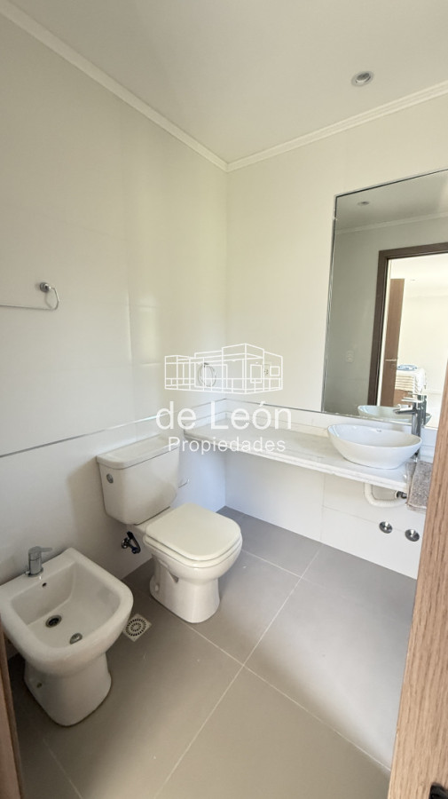Apartamento ID.14801 - Casa en complejo La Barra, excelente oportunidad para invertir