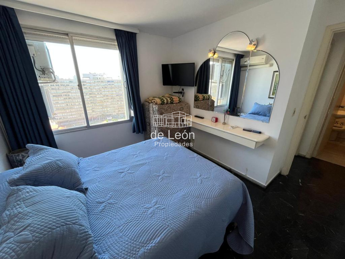 Apartamento ID.14966 - Departamento de 2 dormitorios y 2 baños en alquiler de temporada En Punta del Este