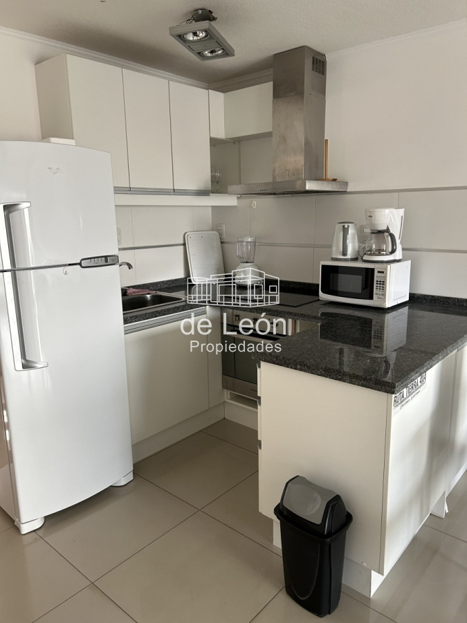 Apartamento ID.14842 - Apartamento frente al mar en Playa Mansa, Punta del Este