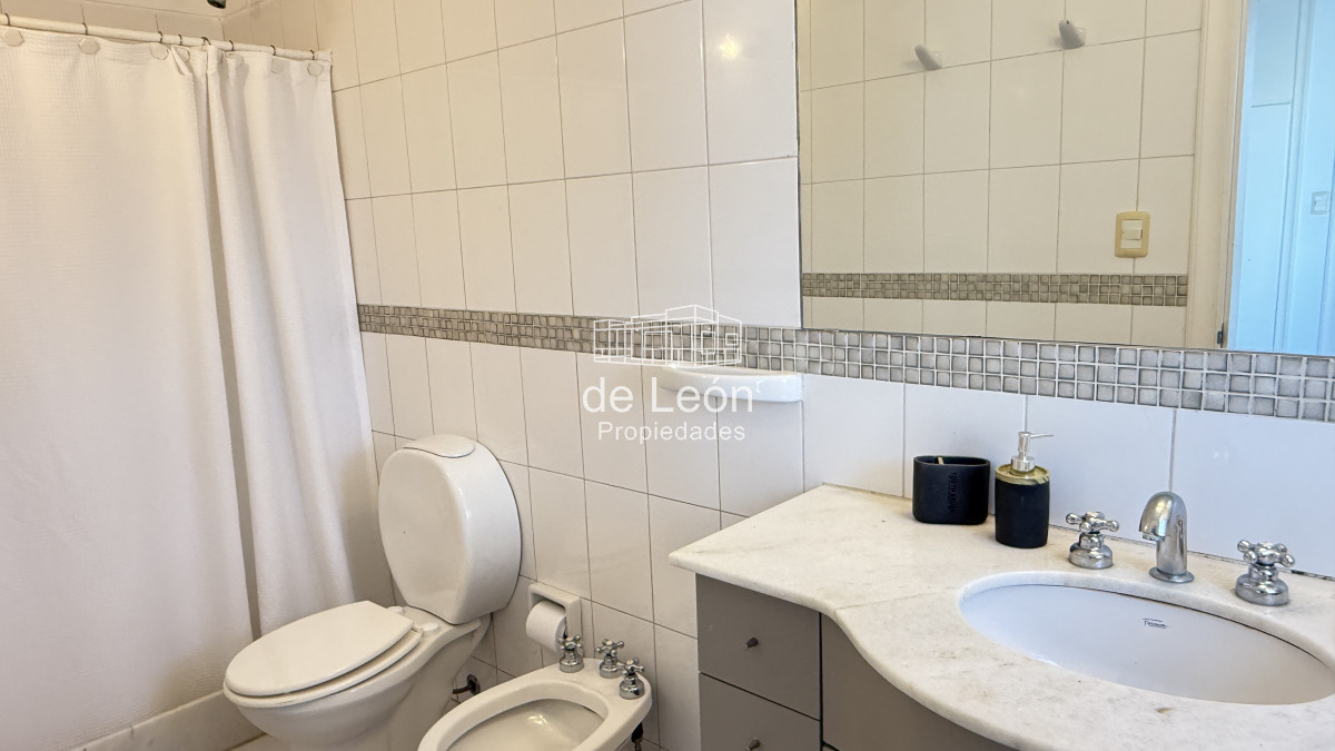 Apartamento ID.390 - Departamento en La Barra, 3 dormitorios y dependencia de servicio