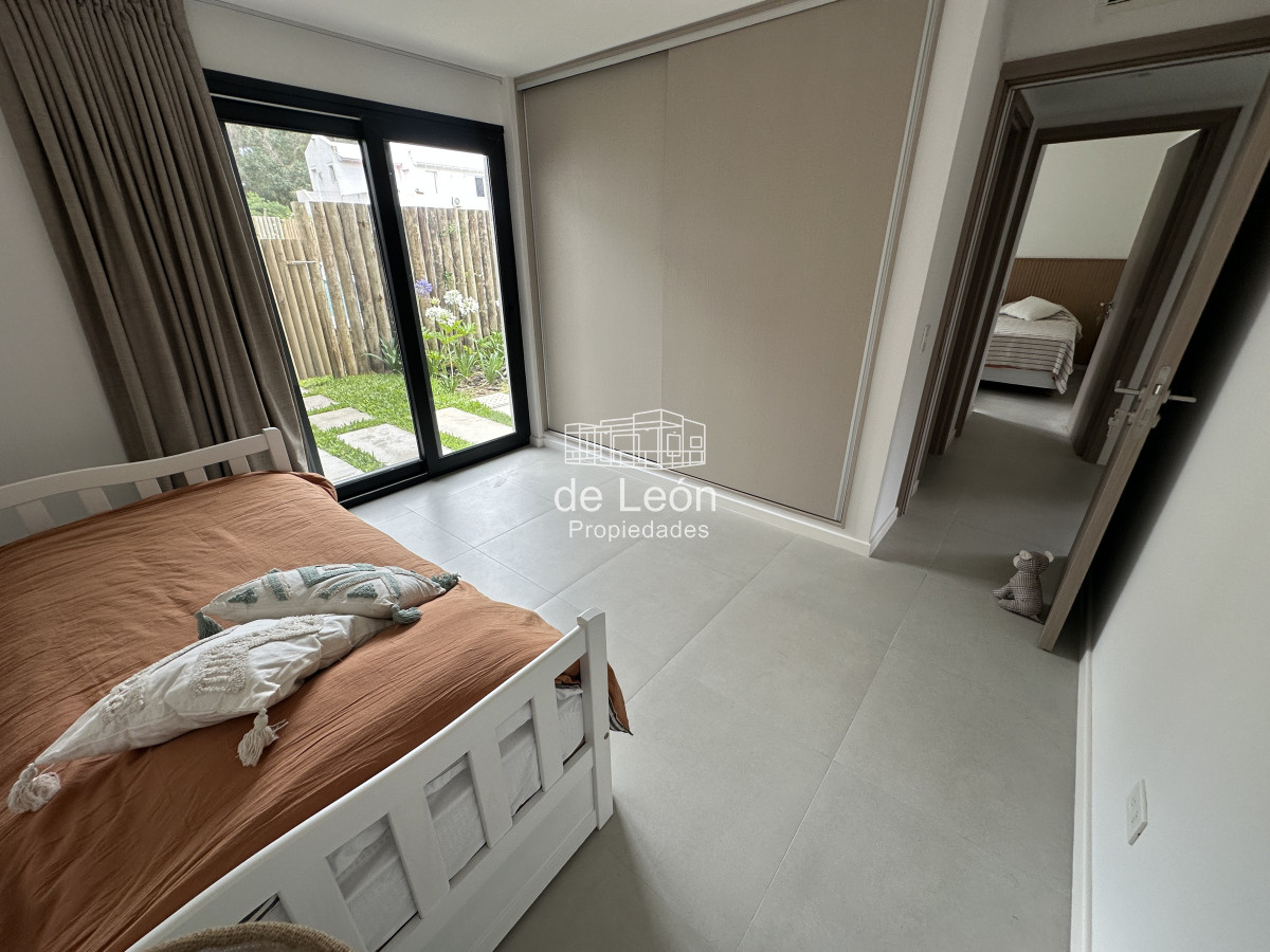 Apartamento ID.15185 - Excelente apartamento estilo casa de 3 dormitorios en La Barra