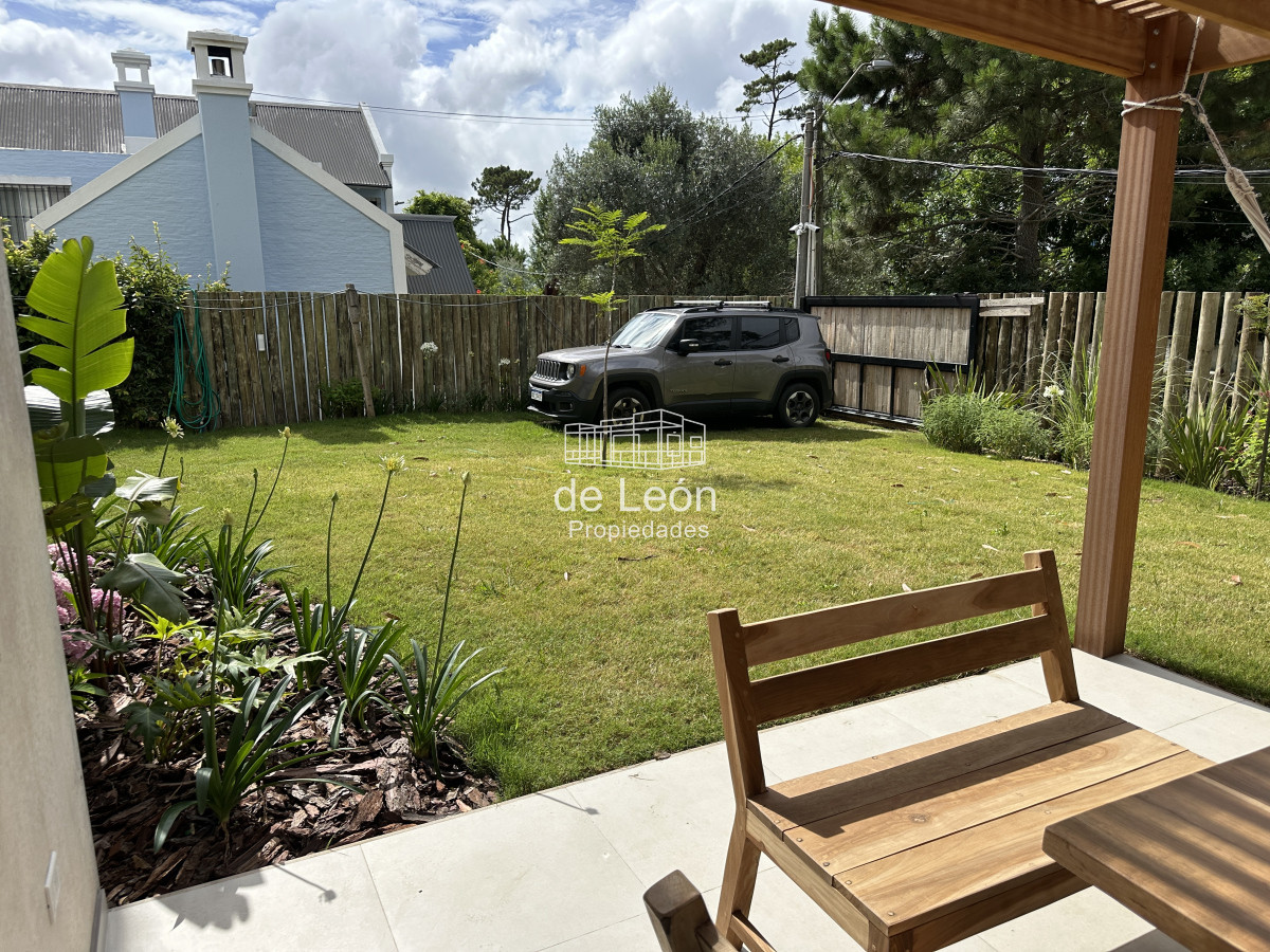Apartamento ID.15185 - Excelente apartamento estilo casa de 3 dormitorios en La Barra
