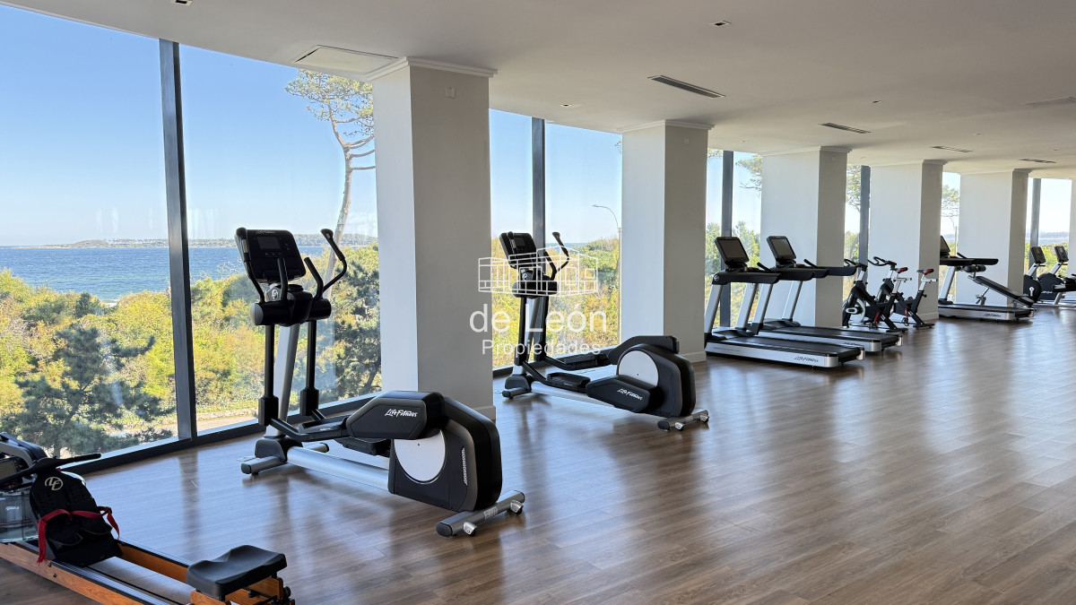 Apartamento ID.15275 - Departamento en alquiler Paramount Tower Punta del Este