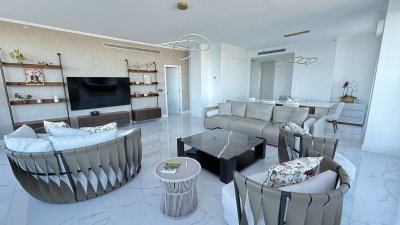 Departamento en alquiler Paramount Tower Punta del Este