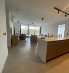 Departamento planta jardin en venta de 3 dormitorios en Manantiales