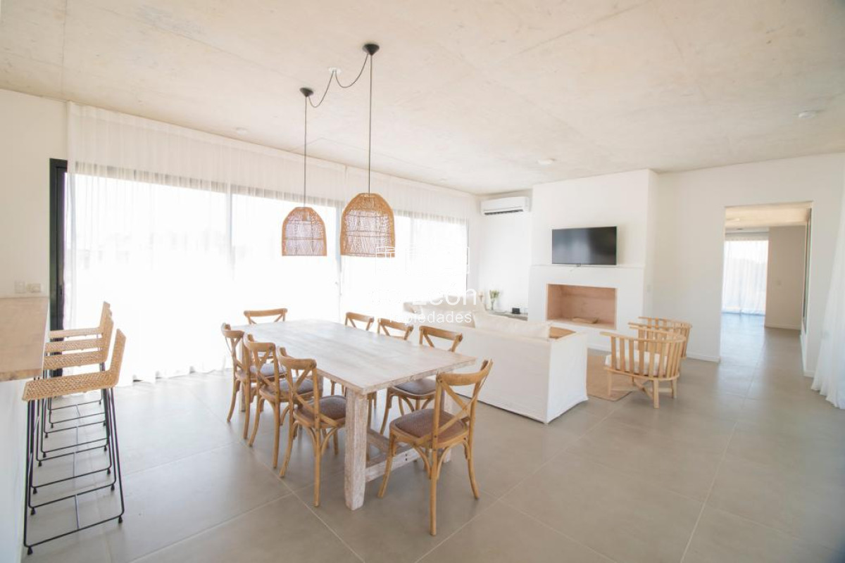 Casa ID.14841 - Casa en Pueblo Mío 4 dormitorios, piscina