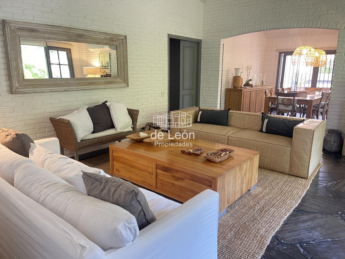 Casa ID.14994 - Casa en venta ideal para vivir todo el año, Punta del Este