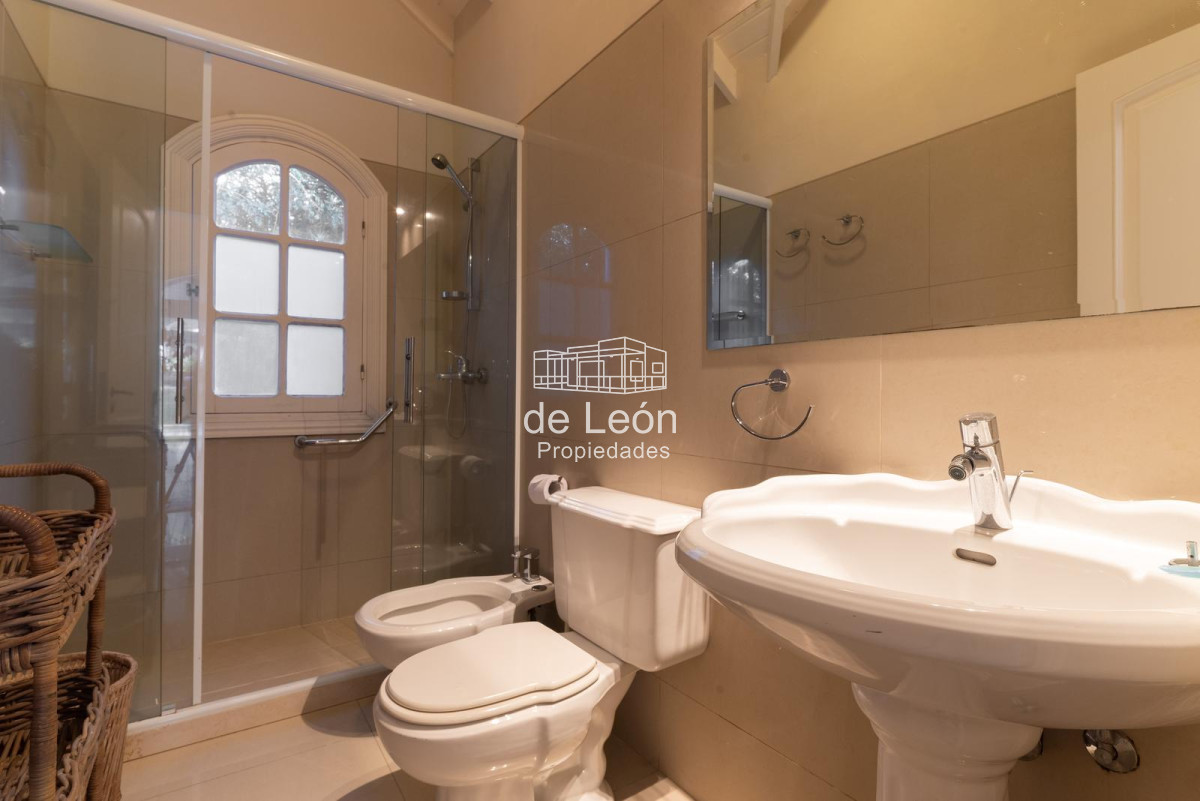 Casa ID.116 - Magnifica residencia en La Barra 