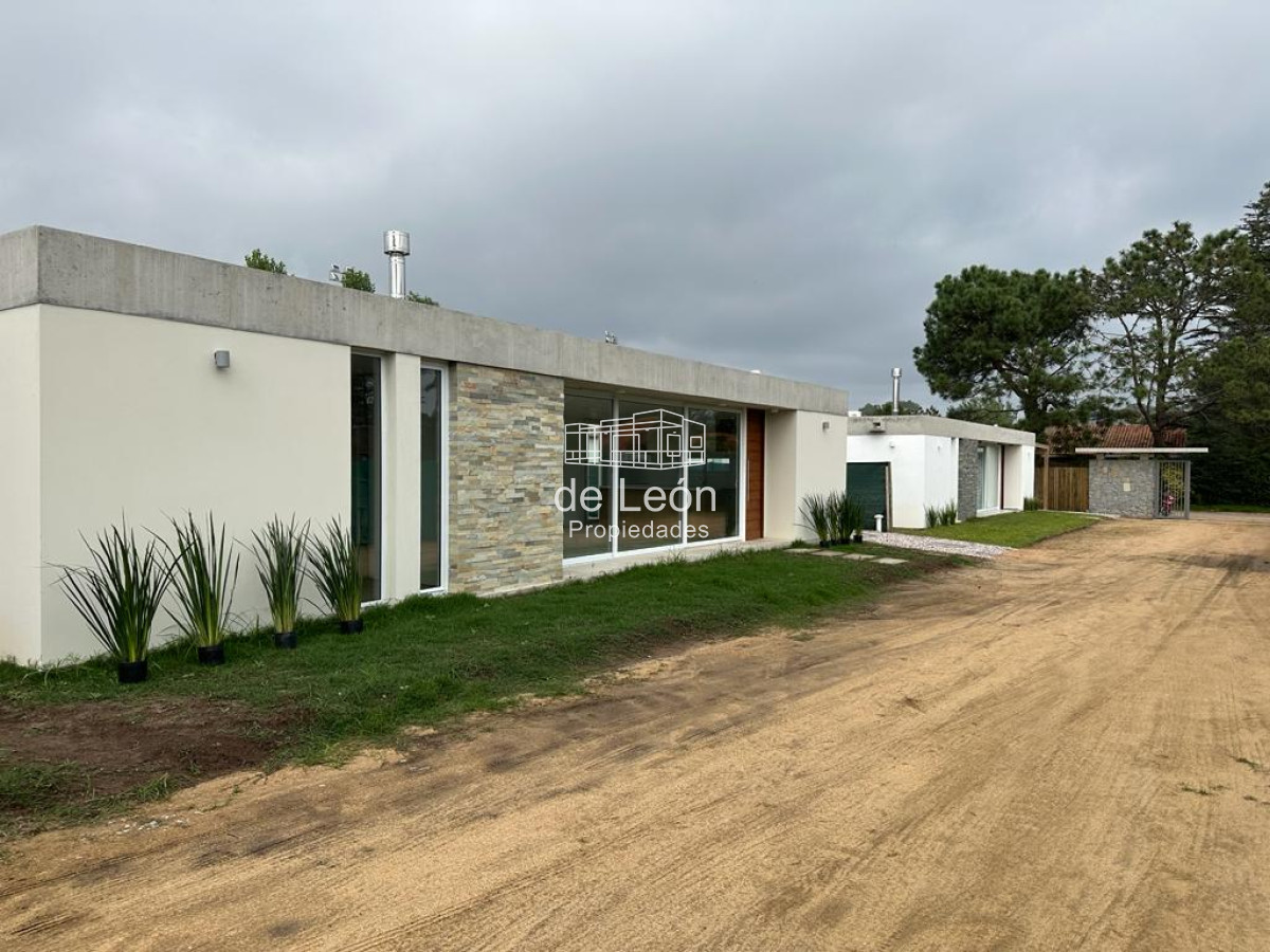 Casa ID.14814 - Moderna casa de 3 dormitorios a estrenar