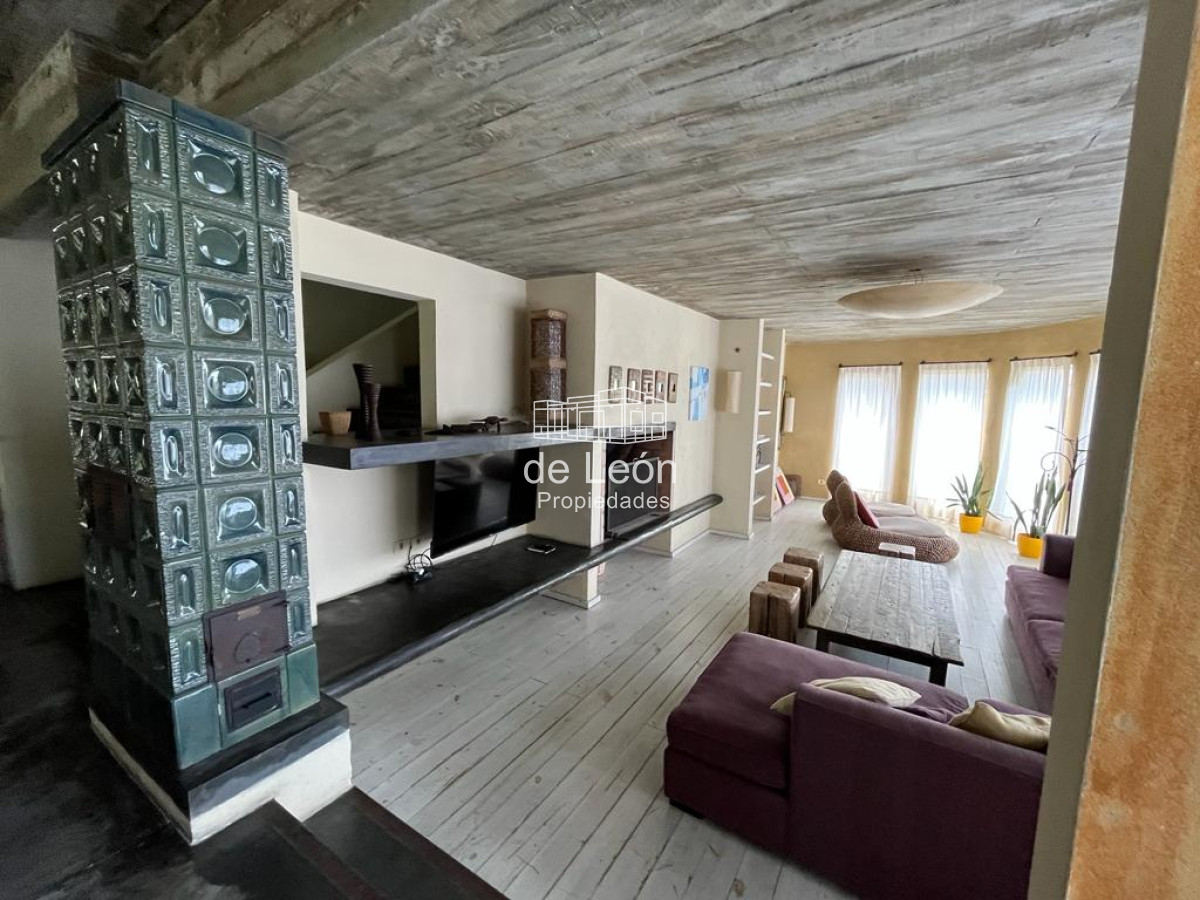 Casa ID.190 - Importante casa de 4 dormitorios en Montoya, La Barra 