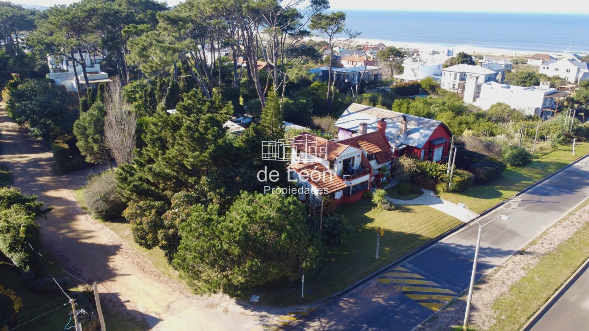 Casa ID.37 - Casa de 3 dormitorios en venta en Montoya, La Barra