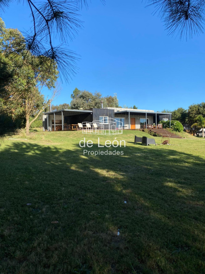 Casa ID.15327 - Casa moderna en Pueblo Mío de 4 suites + servicio