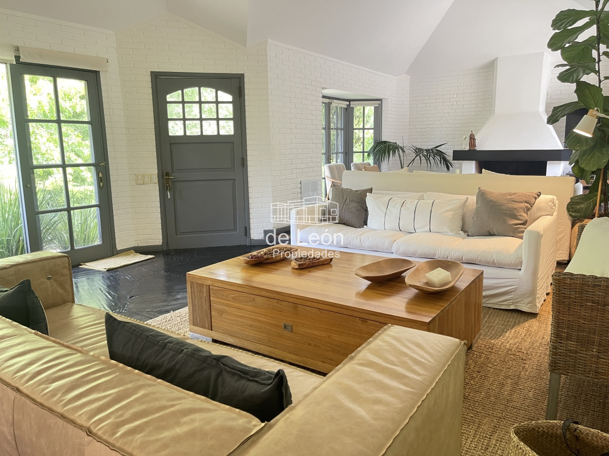 Casa ID.14994 - Casa en venta ideal para vivir todo el año, Punta del Este