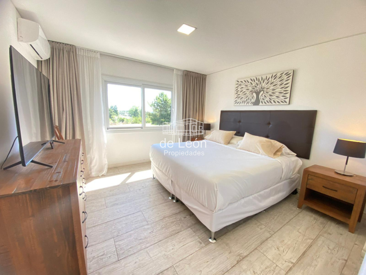 Casa ID.15327 - Casa moderna en Pueblo Mío de 4 suites + servicio