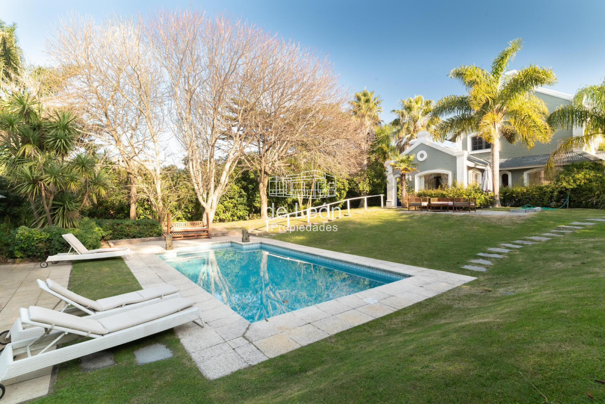 Casa ID.116 - Magnifica residencia en La Barra 