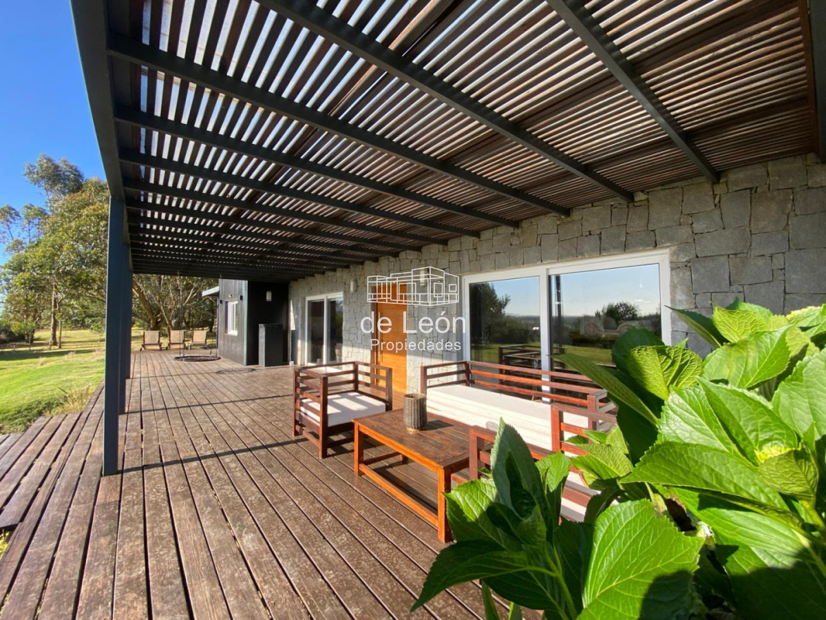 Casa ID.15327 - Casa moderna en Pueblo Mío de 4 suites + servicio