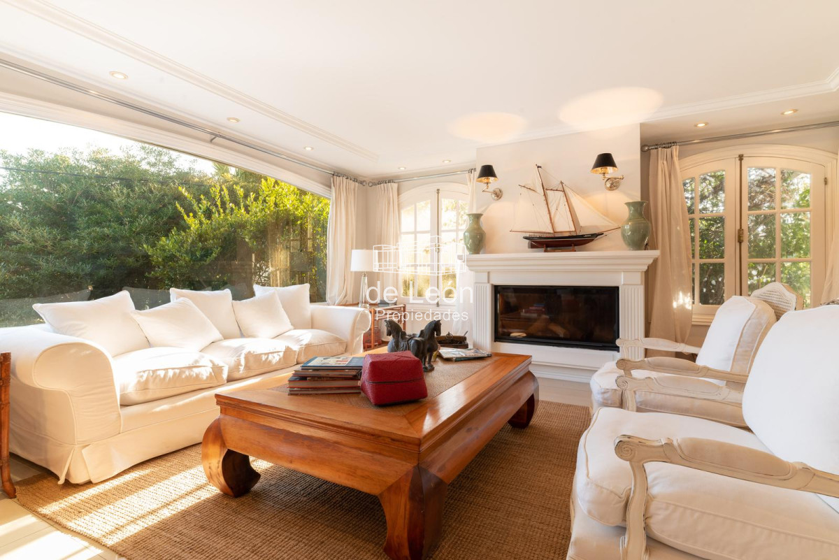 Casa ID.116 - Magnifica residencia en La Barra 