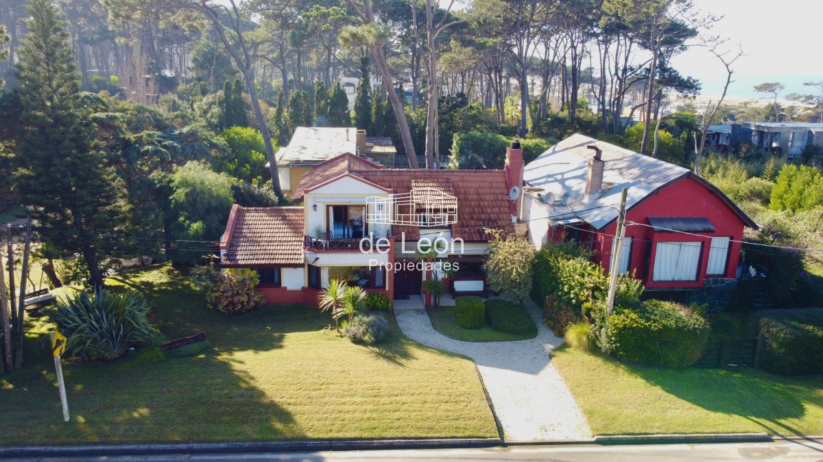 Casa ID.37 - Casa de 3 dormitorios en venta en Montoya, La Barra