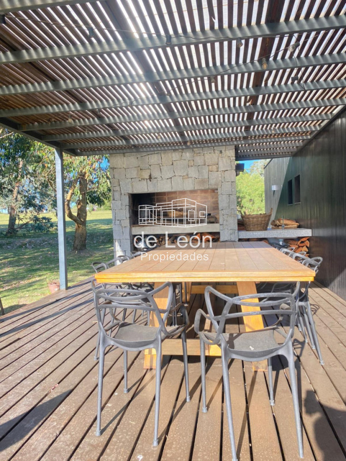 Casa ID.15327 - Casa moderna en Pueblo Mío de 4 suites + servicio