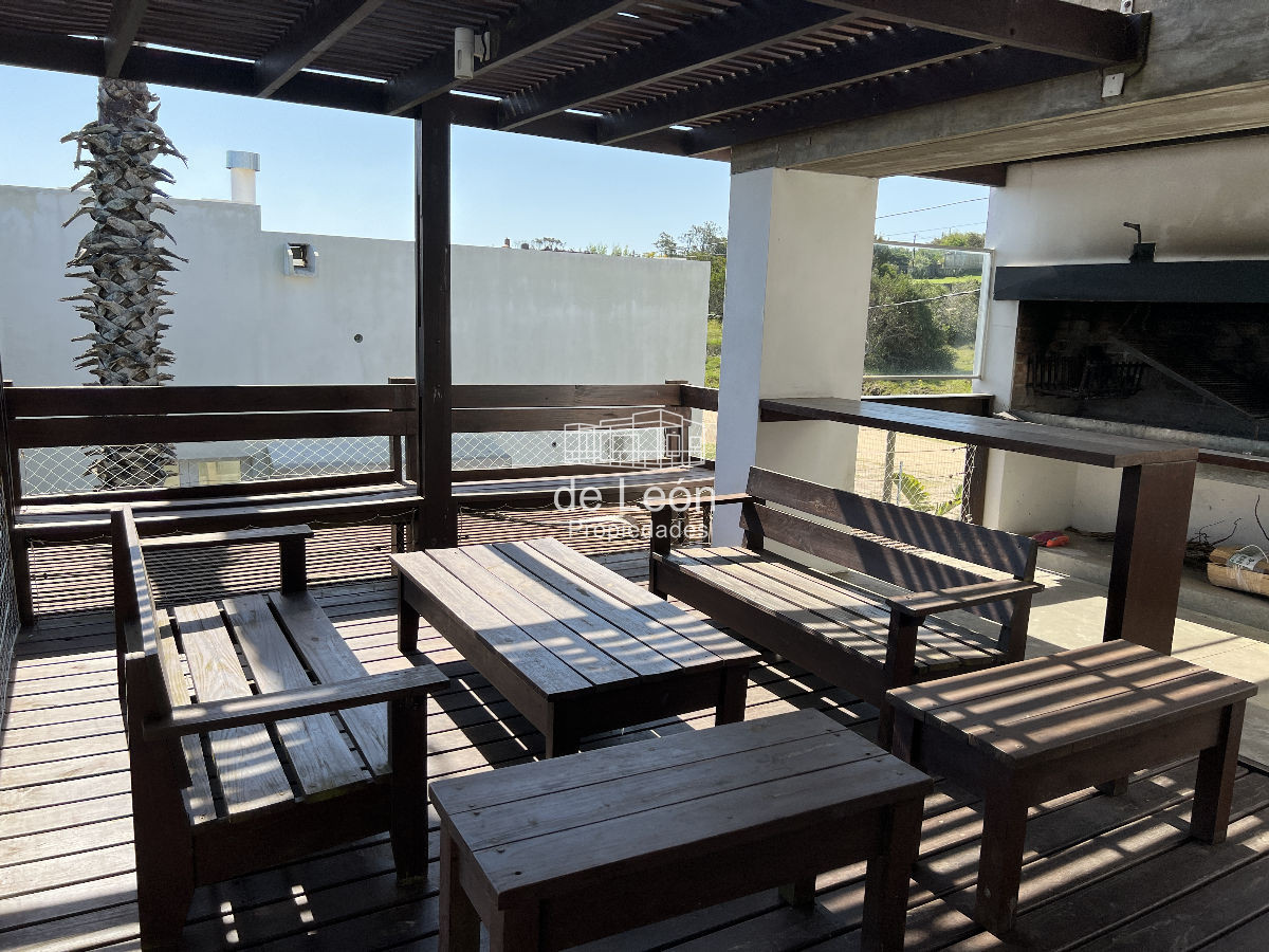 Casa ID.141 - Espectacular casa en Altos de Punta Piedra