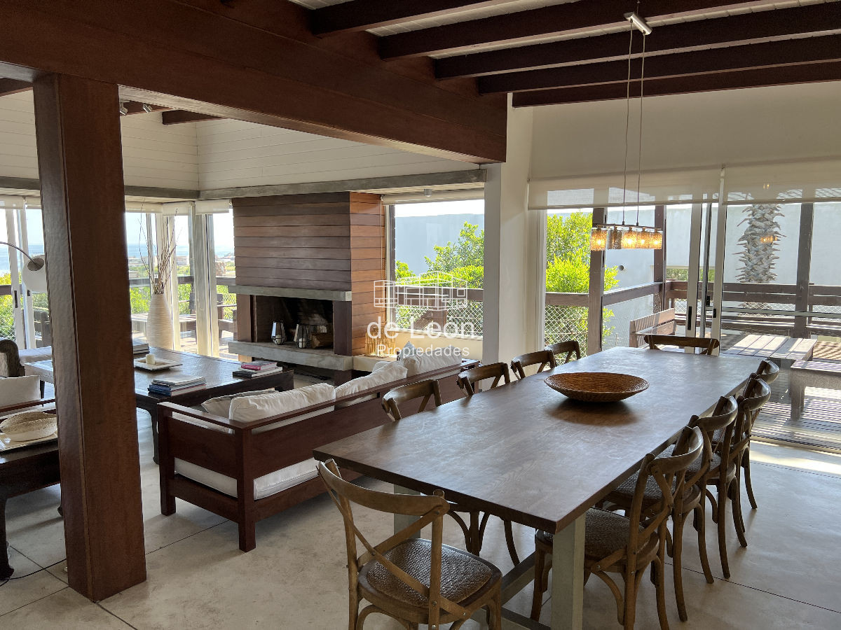 Casa ID.141 - Espectacular casa en Altos de Punta Piedra