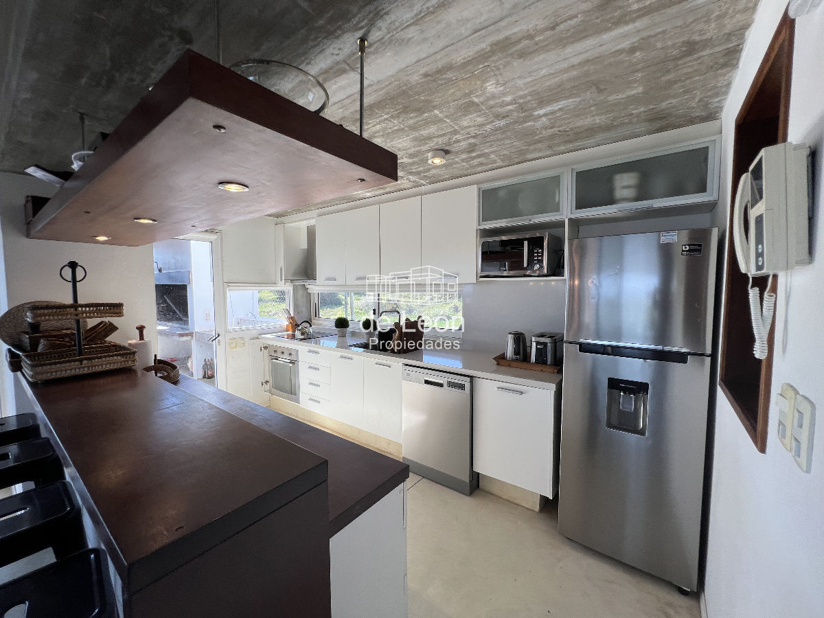 Casa ID.141 - Espectacular casa en Altos de Punta Piedra