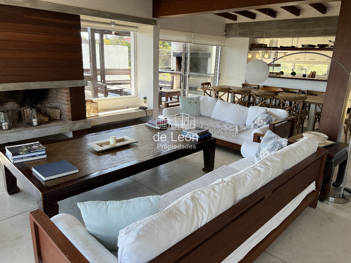 Casa ID.141 - Espectacular casa en Altos de Punta Piedra