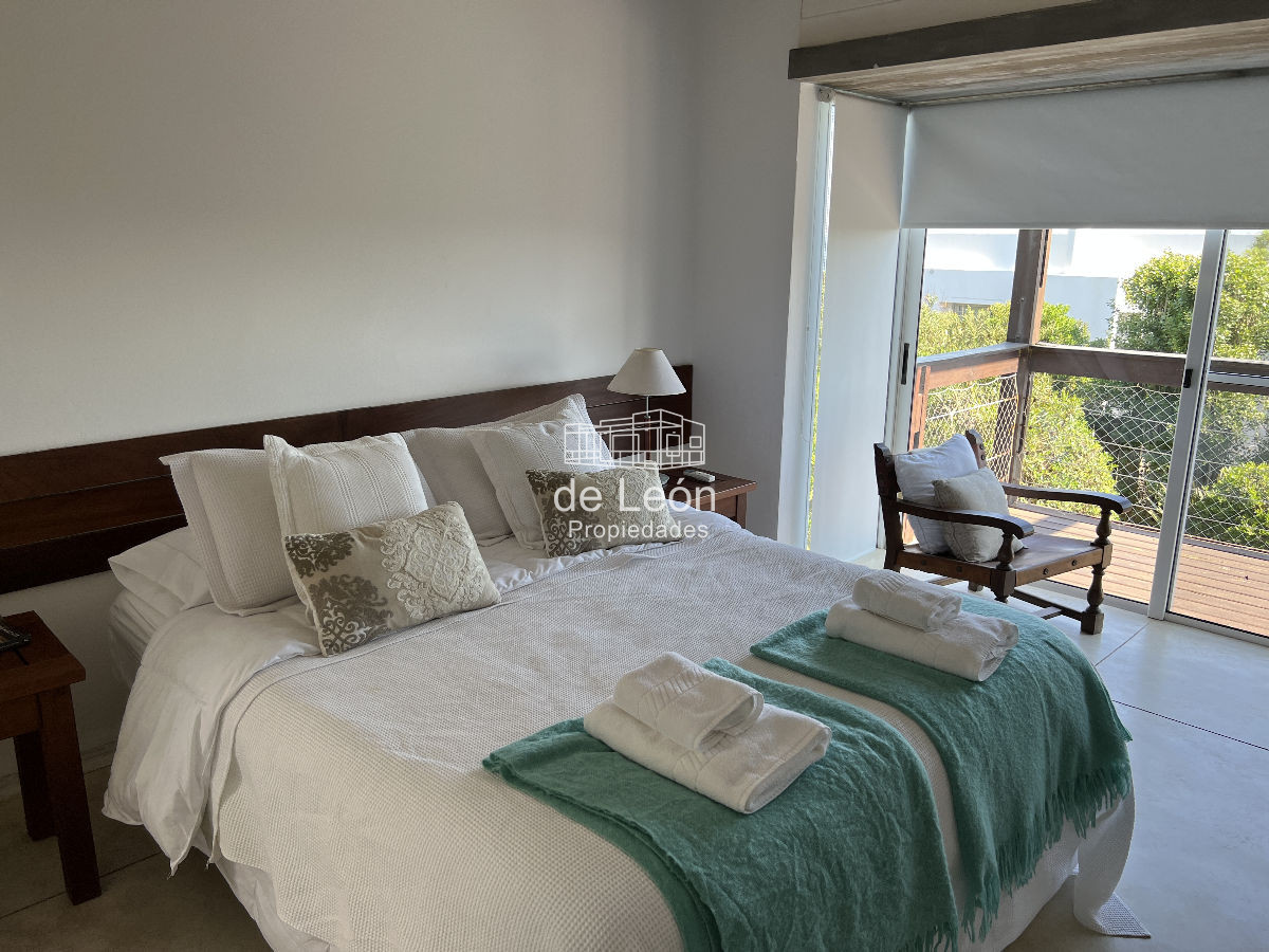 Casa ID.141 - Espectacular casa en Altos de Punta Piedra