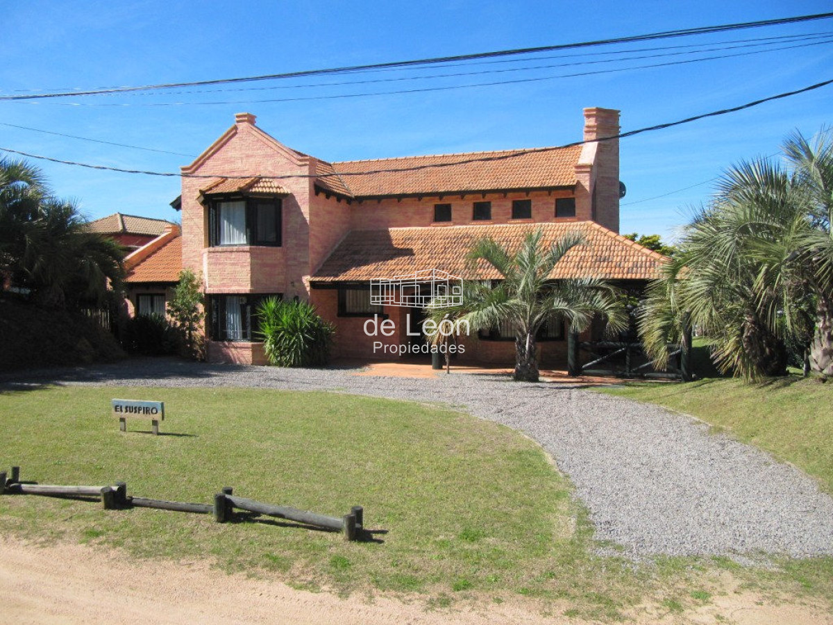 Casa ID.20 - Casa en La Barra, Montoya