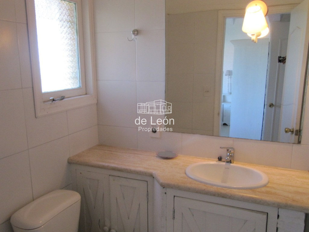 Casa ID.20 - Casa en La Barra, Montoya
