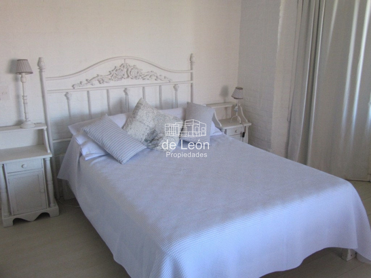 Casa ID.20 - Casa en La Barra, Montoya