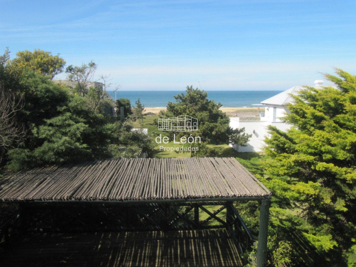 Casa ID.20 - Casa en La Barra, Montoya