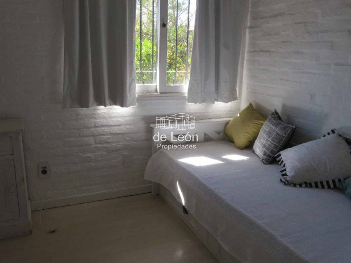 Casa ID.20 - Casa en La Barra, Montoya