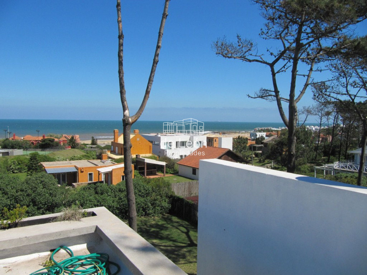 Casa ID.534 - Excelente casa moderna en venta en Montoya