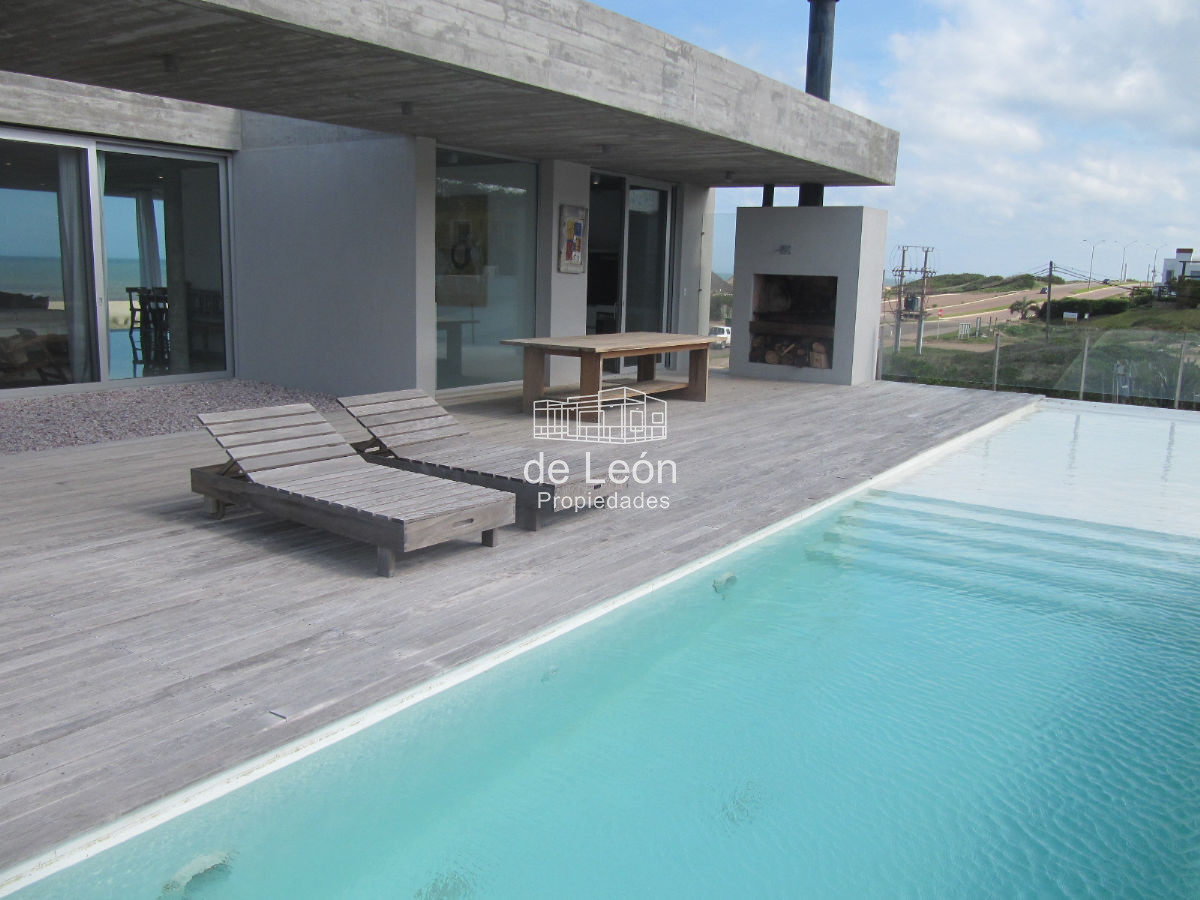 Casa ID.602 - Casa en primera linea Montoya
